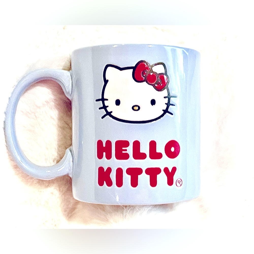 Hello Kitty Mug - Picture 2 of 3